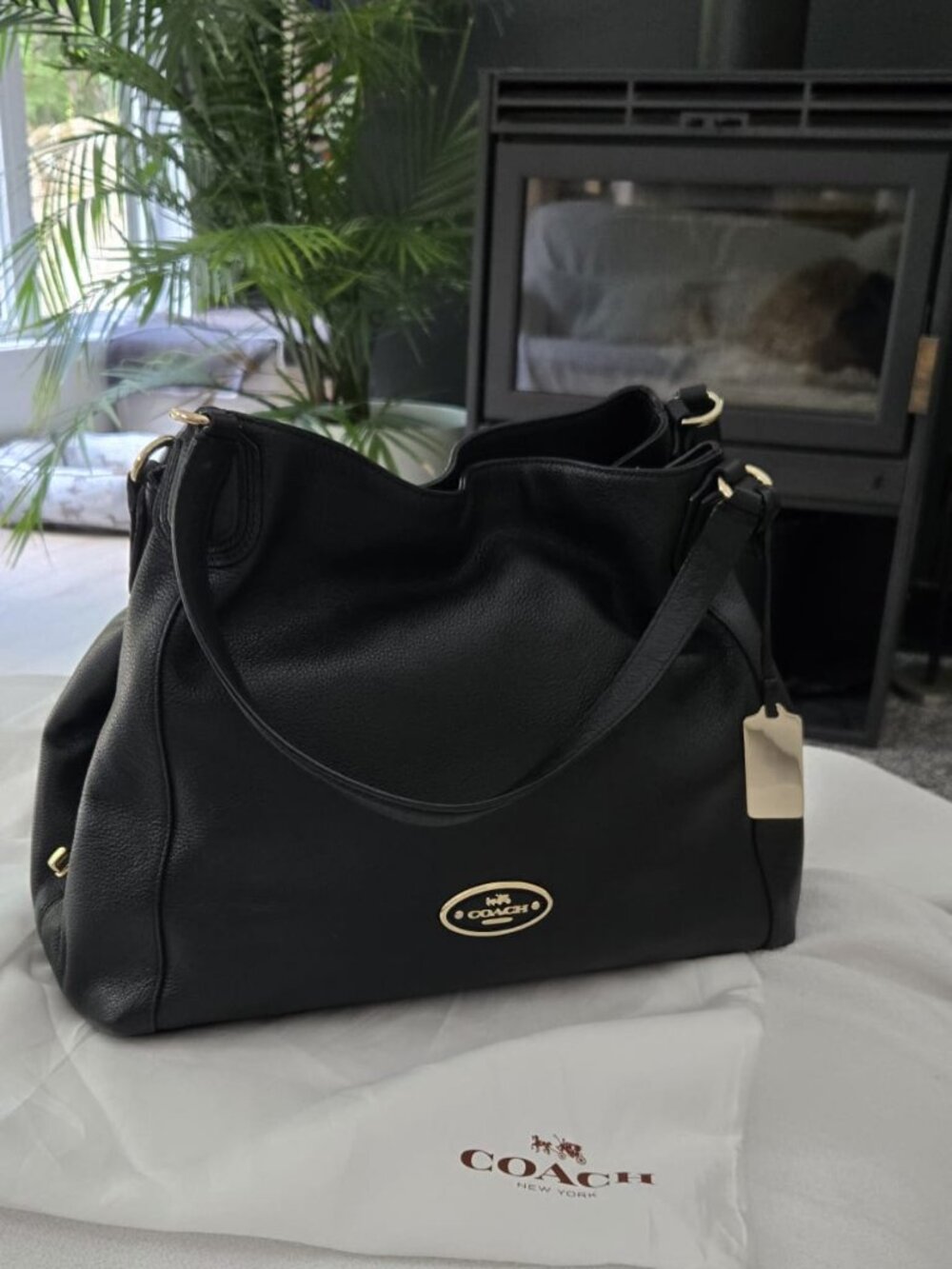 EUC Coach Black Pebbled Leather Edie 31 Shoulder Bag
